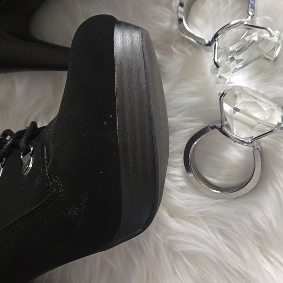 Size 8.5 Shoe Dazzle Bootie - Picture 5 of 8